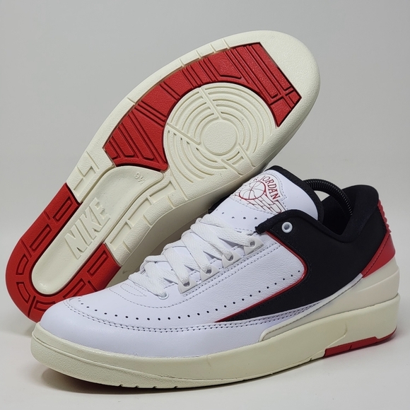 Nike Air Jordan 2 Retro Low Chicago Women's Size 11 Sneakers FD4849-106 New - Picture 1 of 10